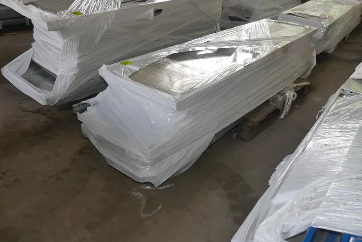 Regalsystem verschiedene Maße / u. a. 130 x 60 / 100 x 60